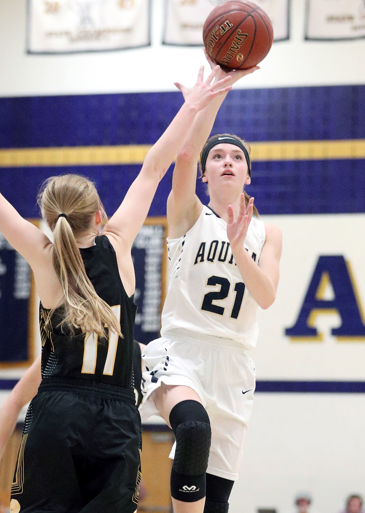 La Crosse Aquinas vs. Hayward